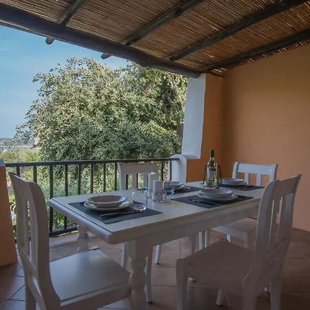 Beautiful Il Giardino Degli Oleandri One Bedroom Sleeps Two Num0850 Appartement *