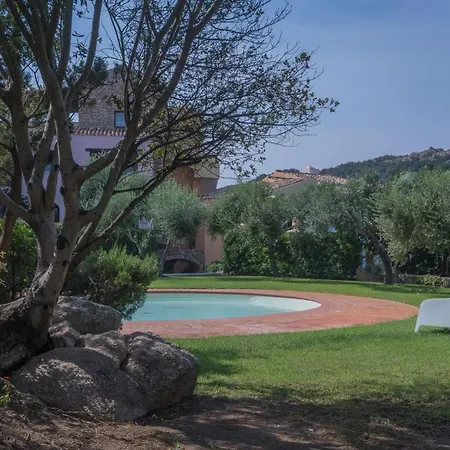Beautiful Il Giardino Degli Oleandri One Bedroom Sleeps Two Num0850 Appartement Liscia di Vacca