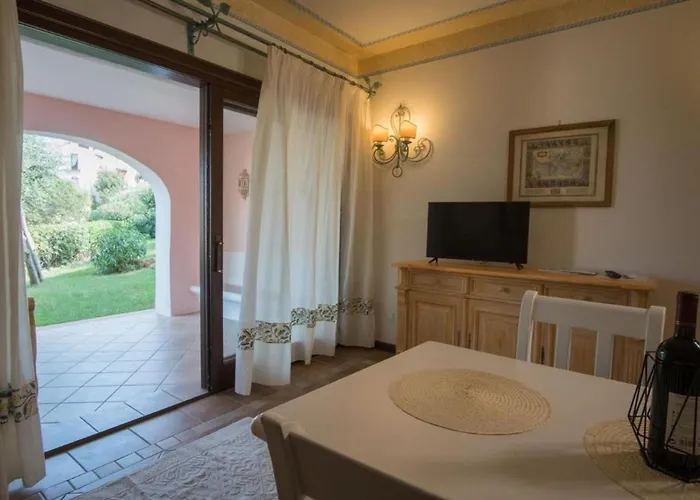 Beautiful Il Giardino Degli Oleandri One Bedroom Sleeps Two Num0850 Appartement *