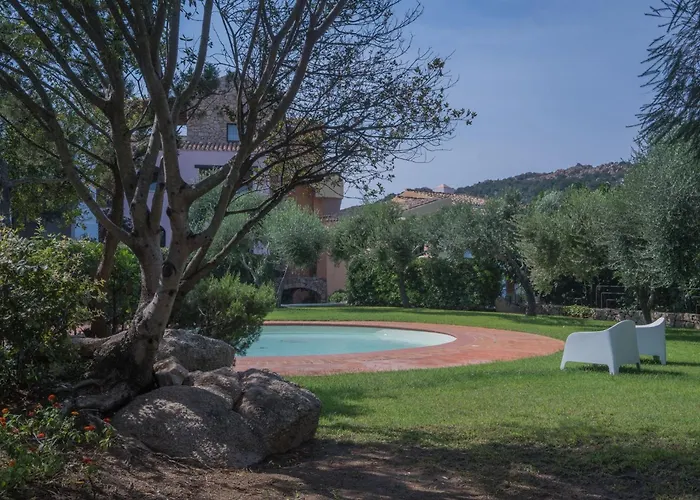 Beautiful Il Giardino Degli Oleandri One Bedroom Sleeps Two Num0850 Appartement Liscia di Vacca